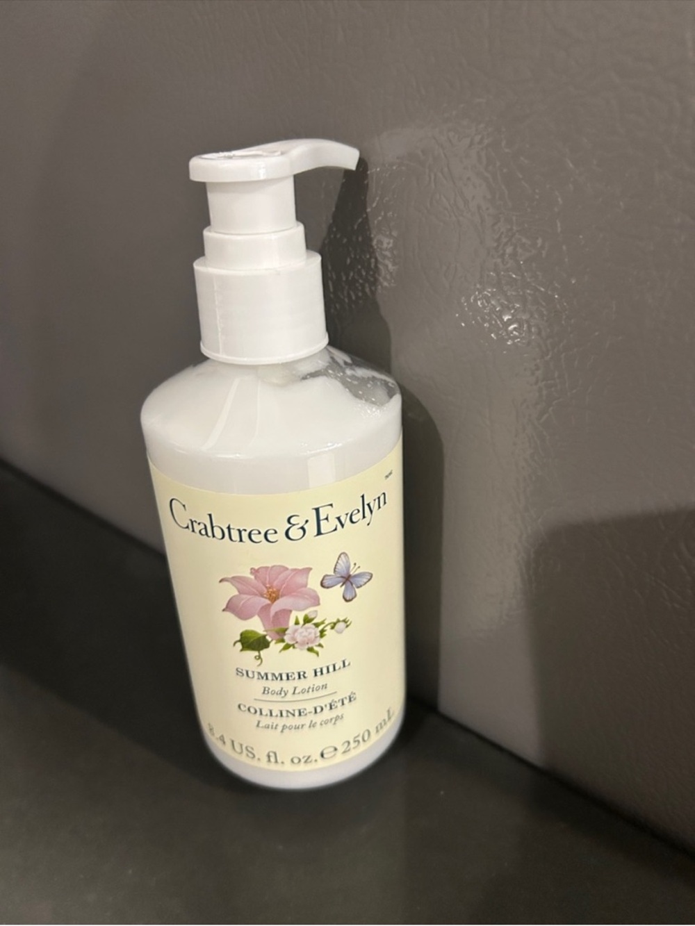Crabtree & Evelyn Summer Hill Body Lotion - Cream White with Pink Floral